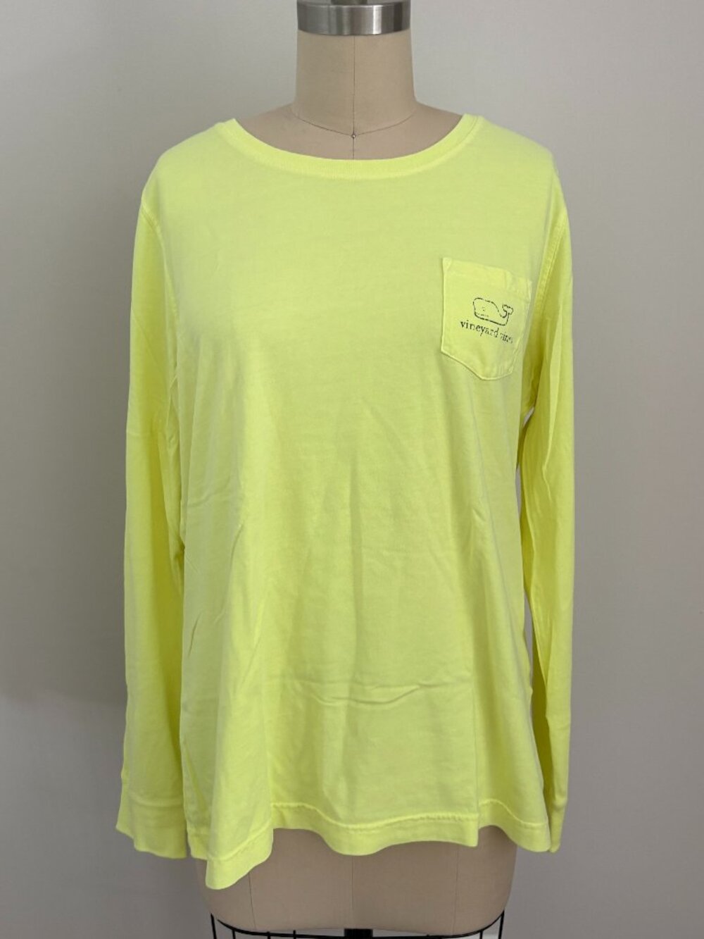 Vineyard Vines Neon Yellow Whale Logo Long Sleeve Pocket Tee Preppy Coastal L